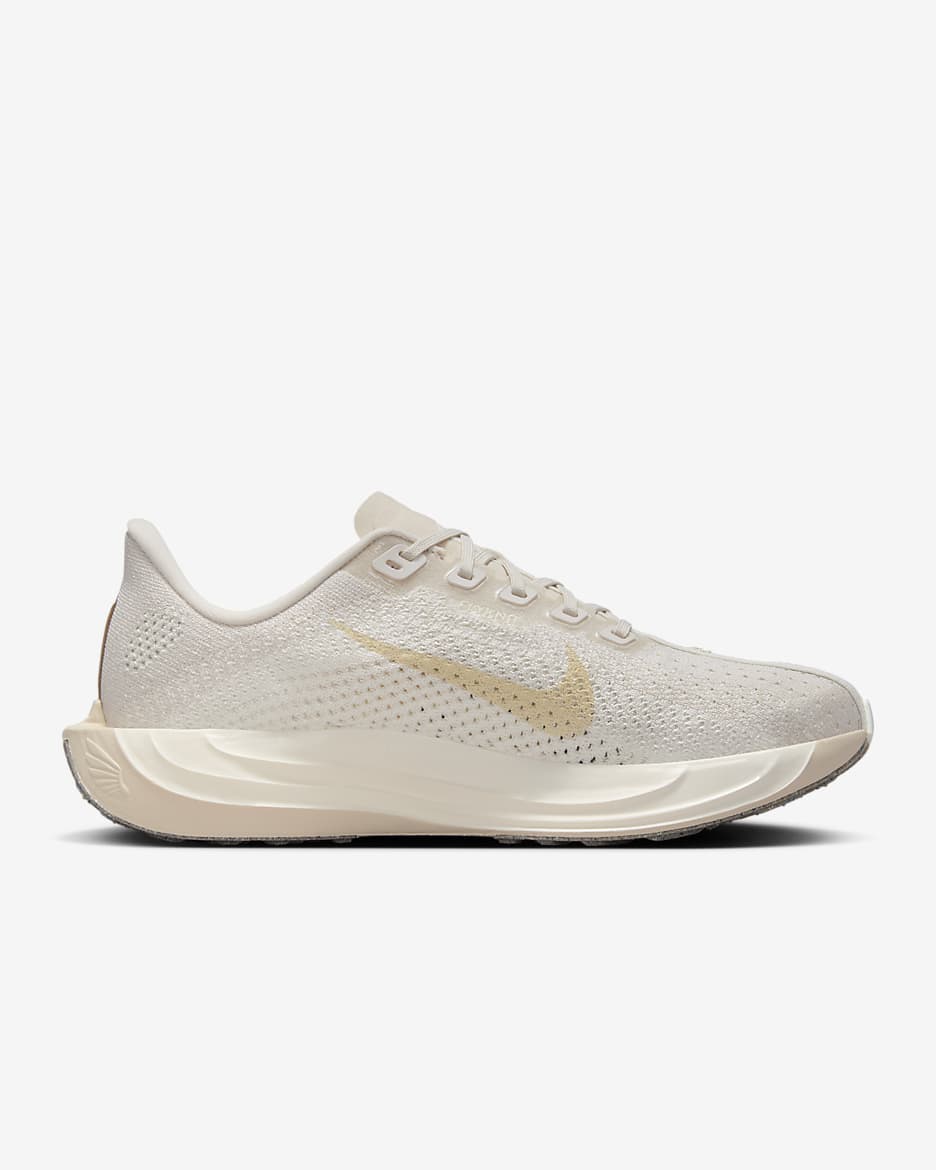 Nike pegasus womens black gold best sale